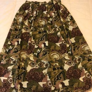 Handmade above-ankle skirt